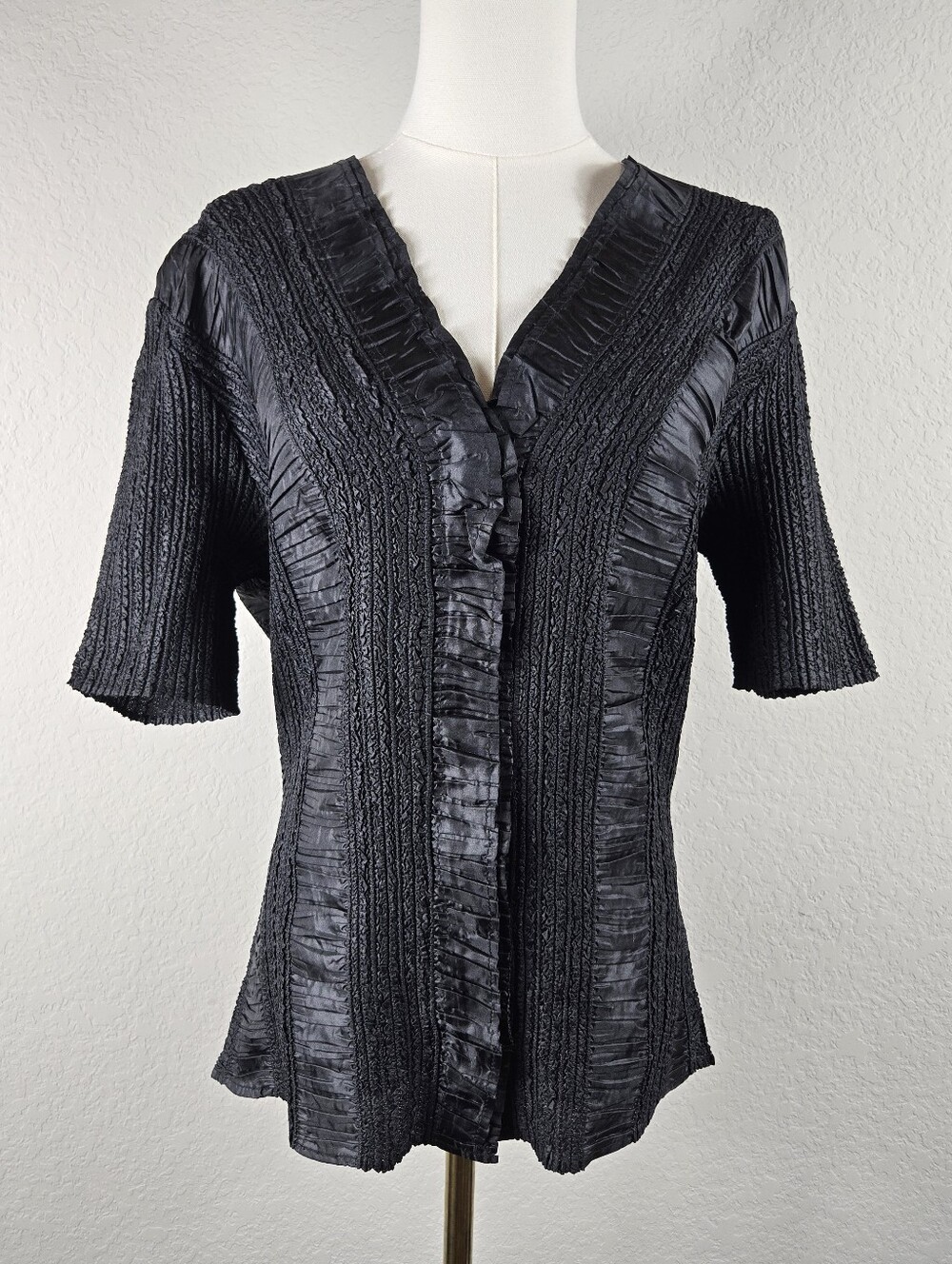 Vintage Y2K Appraisal Crinkle Textured Goth Whimsy Grunge Button Front Top S